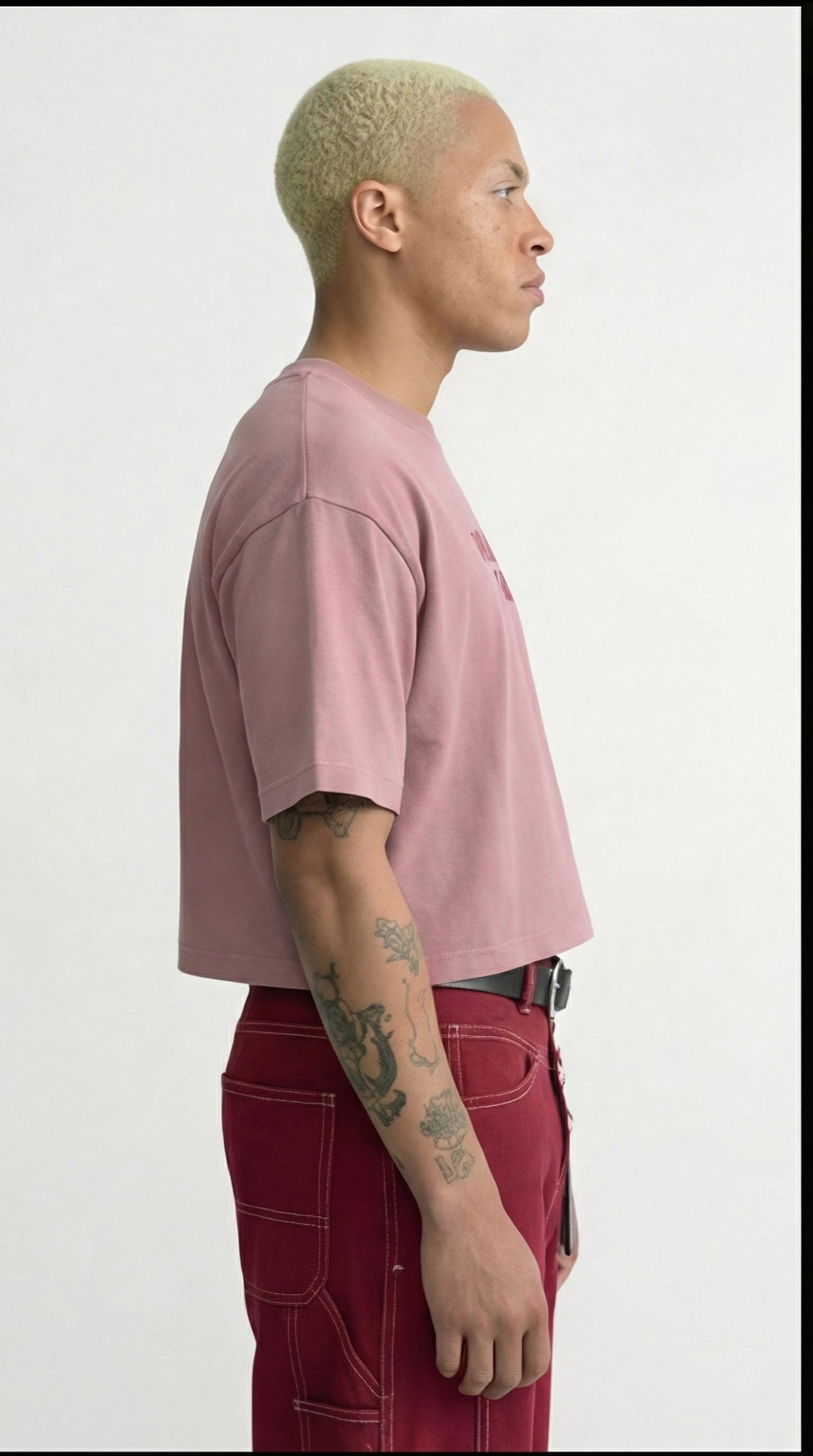 THE BOXY TEE "EMOTIONAL AVAILABLE"